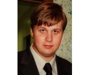 �����  �����